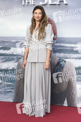 Filmpremiere 'Young Woman and the Sea' in London
