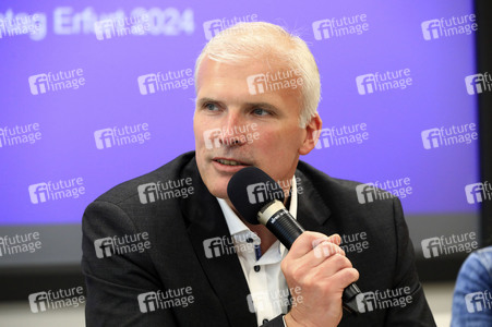 Pressekonferenz '(K)ein Friede! Warum wir für Demokratie kämpfen müssen' in Erfurt