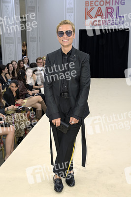 Serienpremiere 'Becoming Karl Lagerfeld' in Berlin