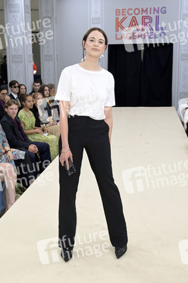 Serienpremiere 'Becoming Karl Lagerfeld' in Berlin