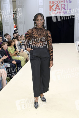 Serienpremiere 'Becoming Karl Lagerfeld' in Berlin