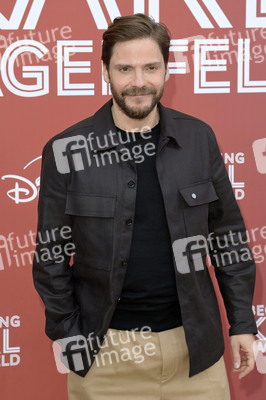 Serienpremiere 'Becoming Karl Lagerfeld' in Berlin