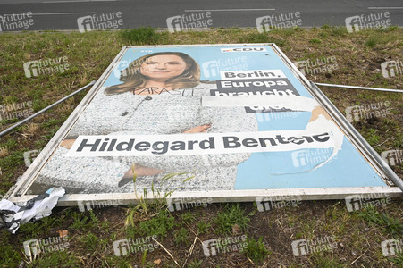 Beschädigte Wahlplakate zur Europawahl in Berlin