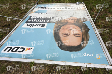 Beschädigte Wahlplakate zur Europawahl in Berlin