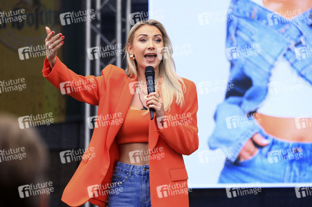 Konzert von Anna-Carina Woitschack in Bad Düben