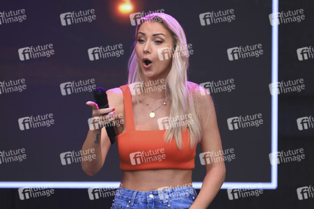 Konzert von Anna-Carina Woitschack in Bad Düben