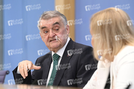 Bundespressekonferenz 10 Tage vor der EM in Berlin