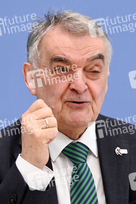 Bundespressekonferenz 10 Tage vor der EM in Berlin