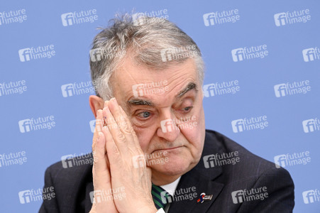 Bundespressekonferenz 10 Tage vor der EM in Berlin