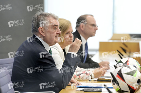 Bundespressekonferenz 10 Tage vor der EM in Berlin