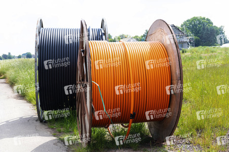 Symbolfoto Glasfaser