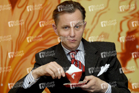 Interview mit Max Raabe in Hannvoer