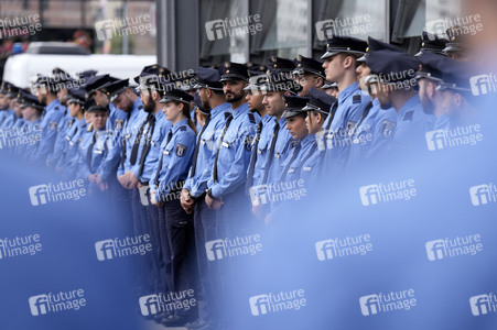 Schweigemarsch für den ermordeten Mannheimer Polizisten Rouven L. in Berlin