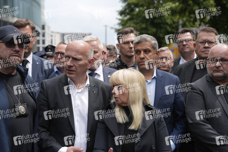 Schweigemarsch für den ermordeten Mannheimer Polizisten Rouven L. in Berlin