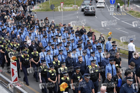 Schweigemarsch für den ermordeten Mannheimer Polizisten Rouven L. in Berlin