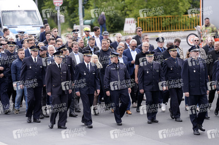 Schweigemarsch für den ermordeten Mannheimer Polizisten Rouven L. in Berlin