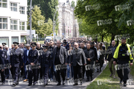 Schweigemarsch für den ermordeten Mannheimer Polizisten Rouven L. in Berlin