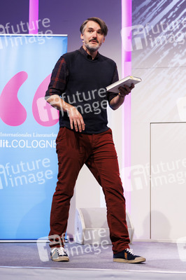 Saša Stanišić bei der lit.Cologne 2024 in Köln
