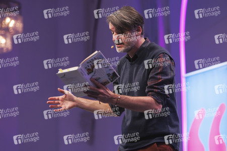 Saša Stanišić bei der lit.Cologne 2024 in Köln