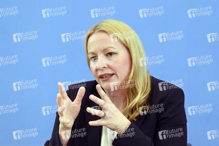 Bundespressekonferenz Veröffentlichung des Berichts 'Bildung in Deutschland 2024' in Berlin