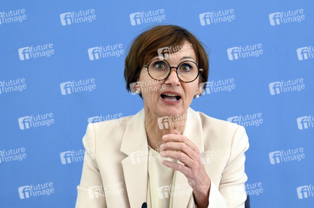 Bundespressekonferenz Veröffentlichung des Berichts 'Bildung in Deutschland 2024' in Berlin