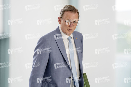 Besprechung von Bundeskanzler Scholz mit den Regierungschefinnen und Regierungschefs der Länder in Berlin