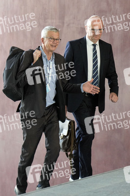 Besprechung von Bundeskanzler Scholz mit den Regierungschefinnen und Regierungschefs der Länder in Berlin