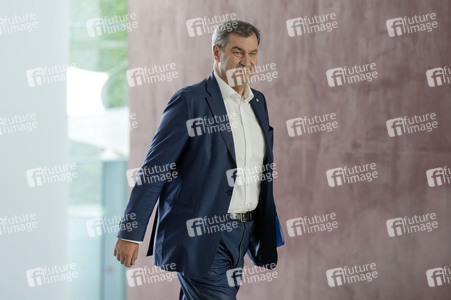 Besprechung von Bundeskanzler Scholz mit den Regierungschefinnen und Regierungschefs der Länder in Berlin
