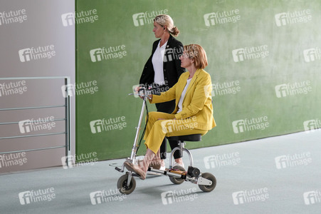 Besprechung von Bundeskanzler Scholz mit den Regierungschefinnen und Regierungschefs der Länder in Berlin