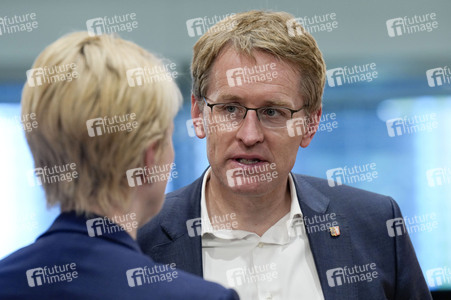 Besprechung von Bundeskanzler Scholz mit den Regierungschefinnen und Regierungschefs der Länder in Berlin