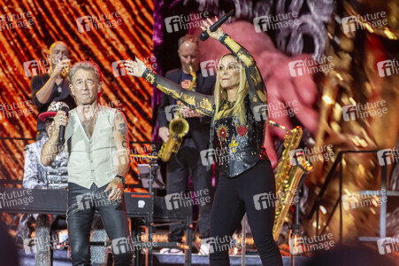 Konzert von Peter Maffay mit Band und Gästen in Hannover