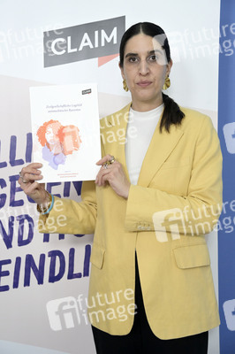Pressekonferenz von CLAIM in Berlin
