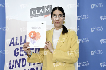 Pressekonferenz von CLAIM in Berlin