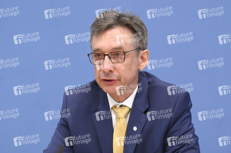 Bundespressekonferenz Einführung einer Widerspruchsregelung im Transplantationsgesetz in Berlin