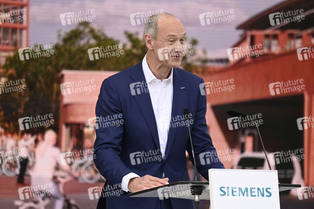 Olaf Scholz bei Siemens in Berlin