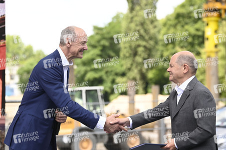 Olaf Scholz bei Siemens in Berlin