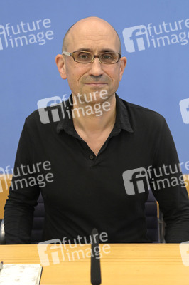 Bundespressekonferenz Neue Verfassungsbeschwerden gegen das Bundesklimaschutzgesetz in Berlin