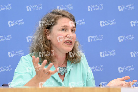 Bundespressekonferenz Neue Verfassungsbeschwerden gegen das Bundesklimaschutzgesetz in Berlin