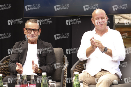 Pressekonferenz mit Sting, Bryan Adams und Simply Red in Schladming