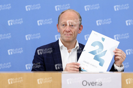 Bundespressekonferenz Israel Survey 2024 in Berlin