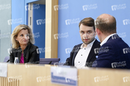 Bundespressekonferenz Israel Survey 2024 in Berlin