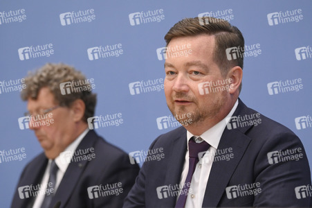 Bundespressekonferenz Bericht des Polizeibeauftragten des Bundes im Deutschen Bundestag in Berlin