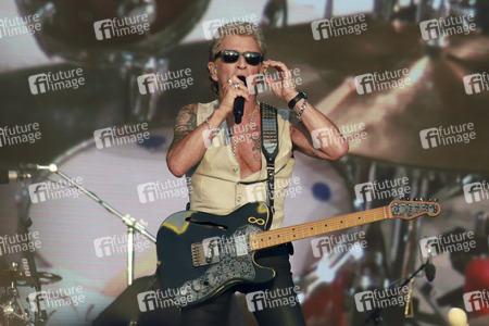 Konzert von Peter Maffay mit Band und Gästen in München