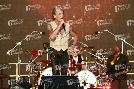 Konzert von Peter Maffay mit Band und Gästen in München