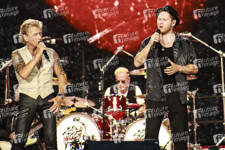 Konzert von Peter Maffay mit Band und Gästen in München