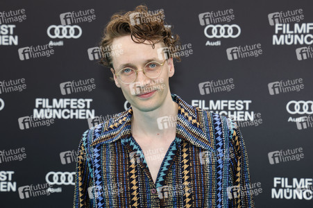 Festivaleröffnung mit Filmpremiere 'Zwei zu eins', Filmfest München 2024