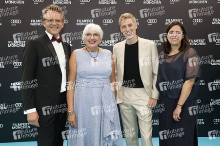 Festivaleröffnung mit Filmpremiere 'Zwei zu eins', Filmfest München 2024