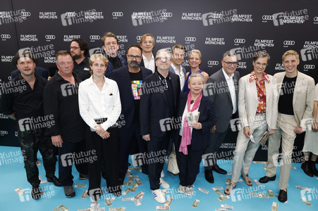 Festivaleröffnung mit Filmpremiere 'Zwei zu eins', Filmfest München 2024