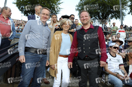 Premiere 'Winnetou II - Ribanna und Old Firehand' in Bad Segeberg