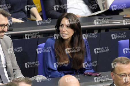 180. Sitzung des Deutschen Bundestages in Berlin